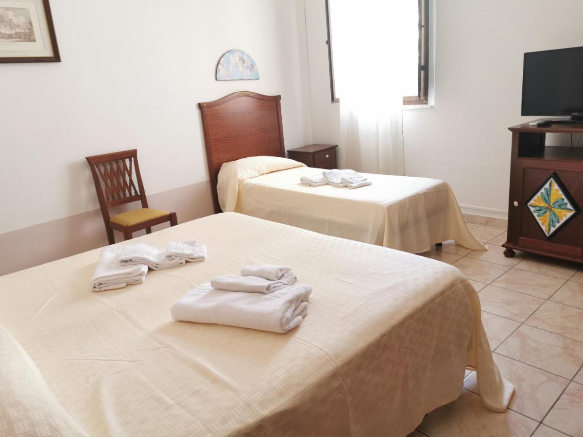 I Cappuccini Rooms Catania Bagian luar foto