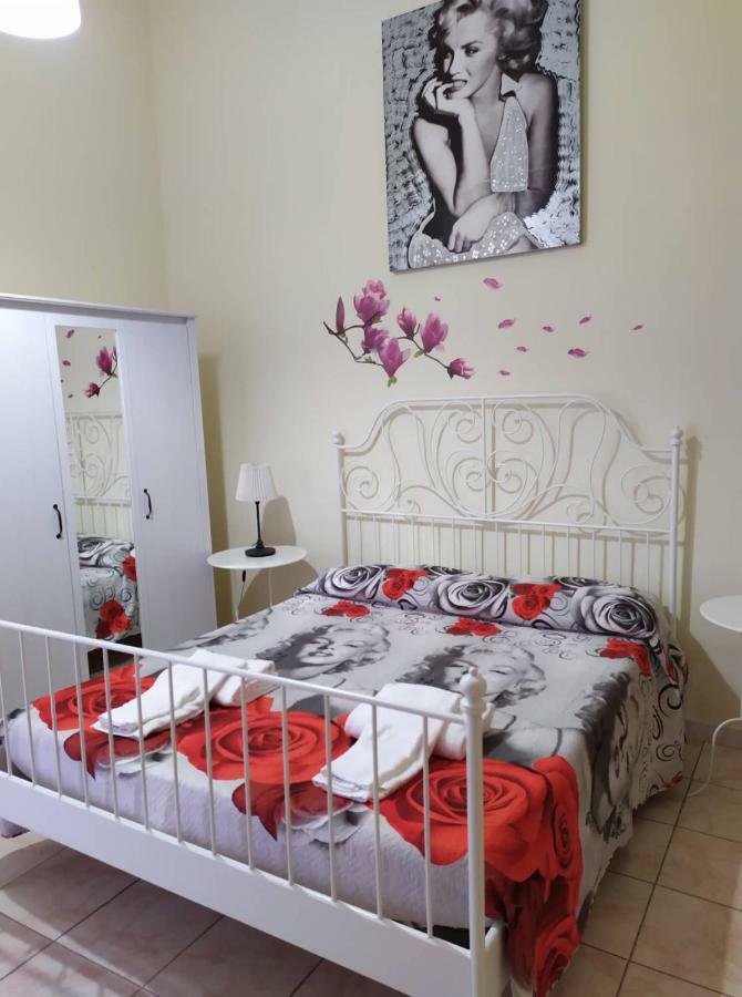 I Cappuccini Rooms Catania Bagian luar foto